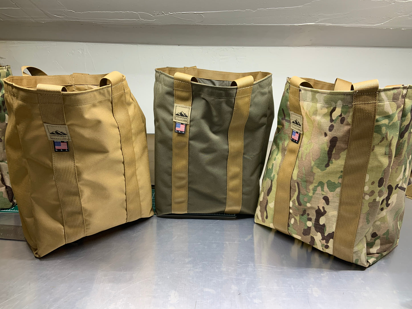 The S.E.B. Small (Multicam Green)
