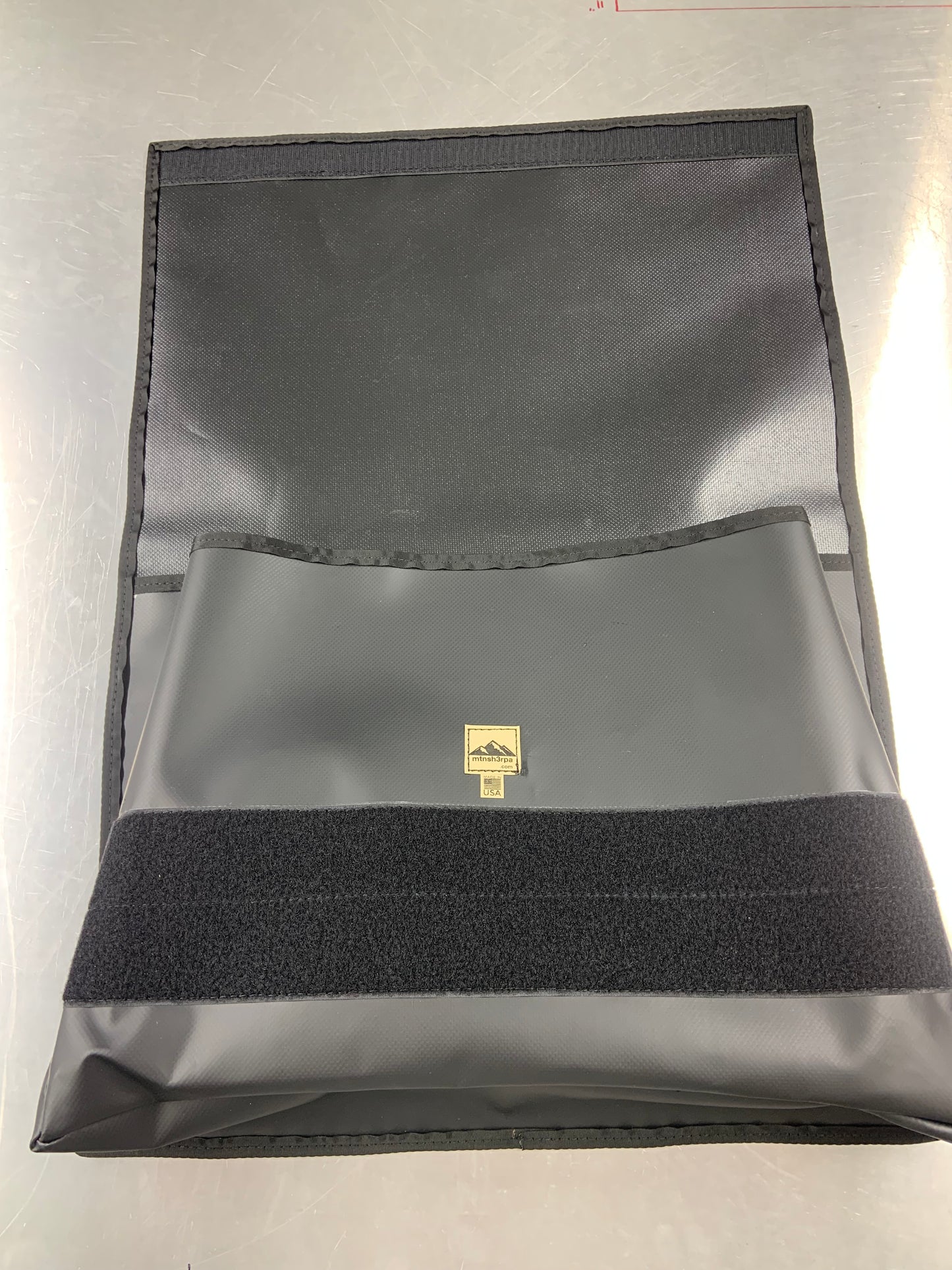 The Joey Pouch -Black
