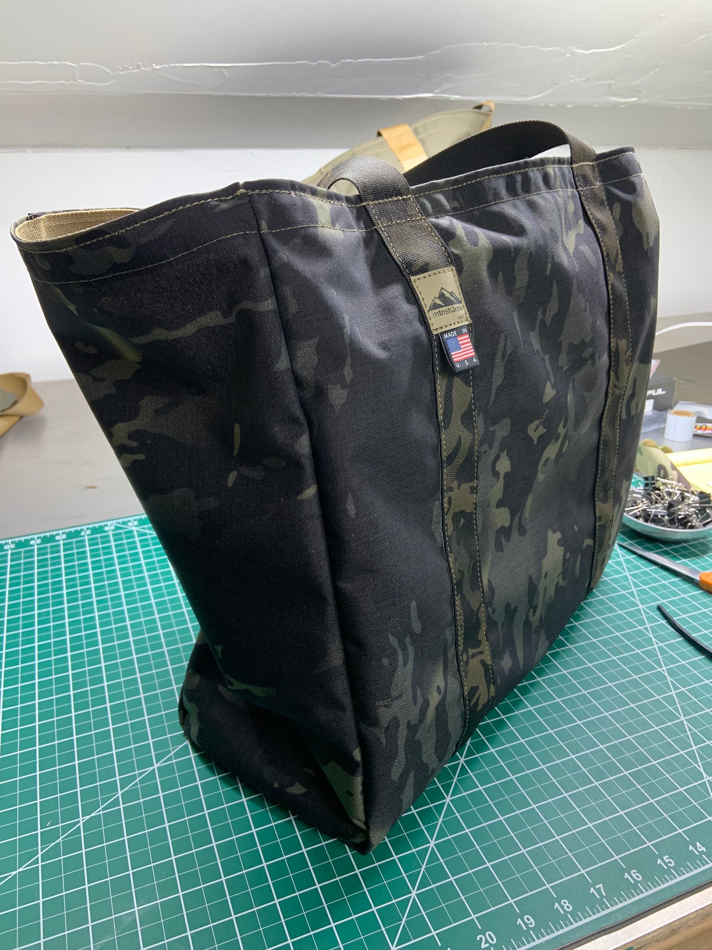 The S.E.B. Large (MC Black)