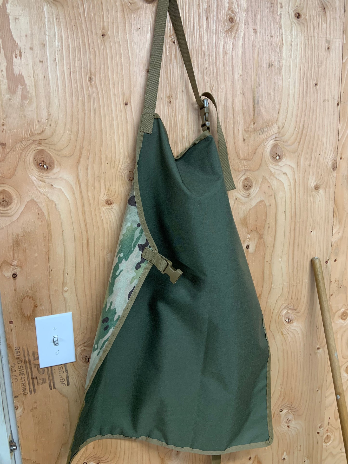 Apron -Multicam Green