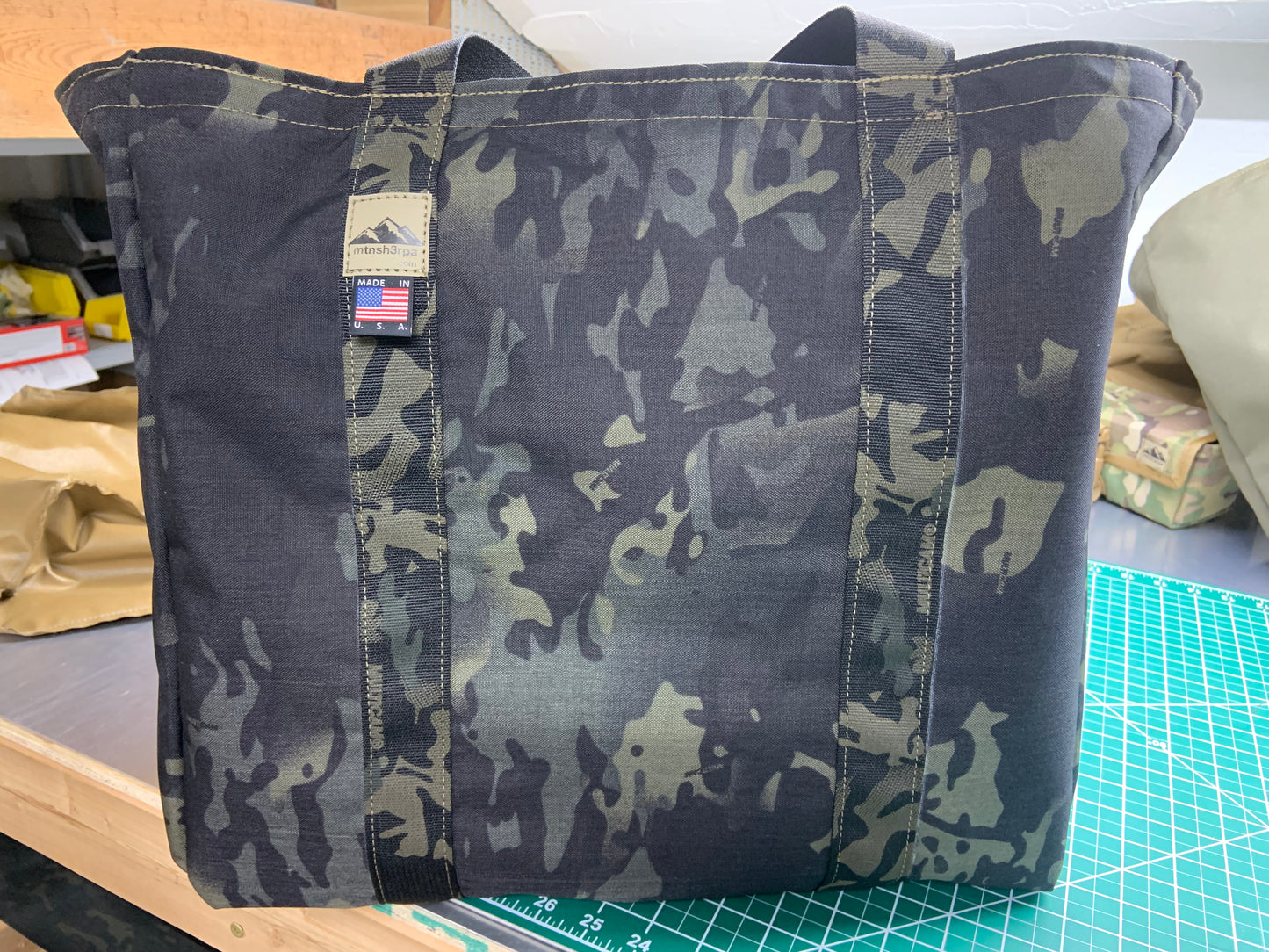 The S.E.B. Large (MC Black)